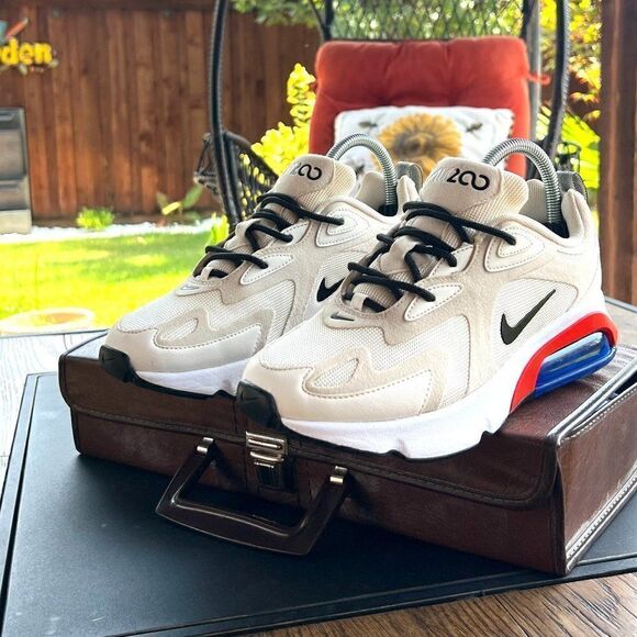 Nike Wmns Air Max 200 'White Metallic Gold' - Picture 1 of 10